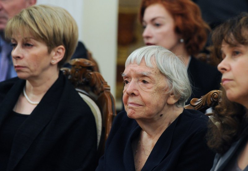 «Непримиримые» НКО повторят судьбу КПРФ и ЛДПР?